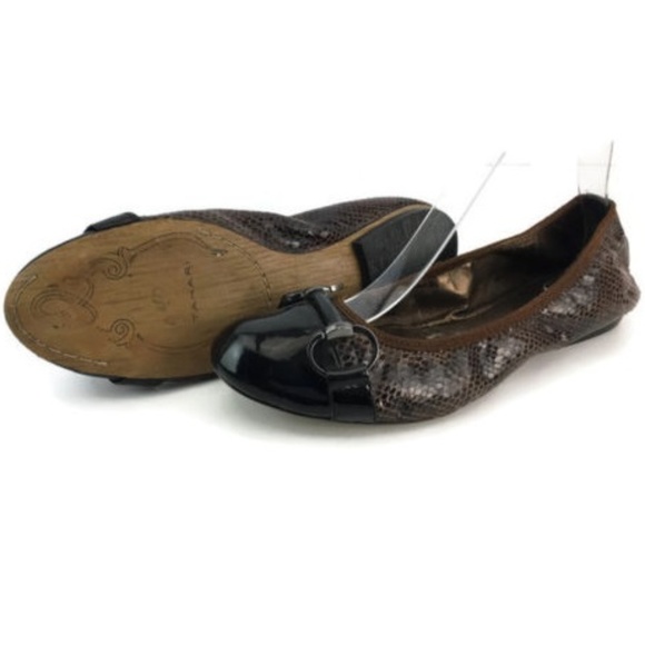 tahari ballet flats